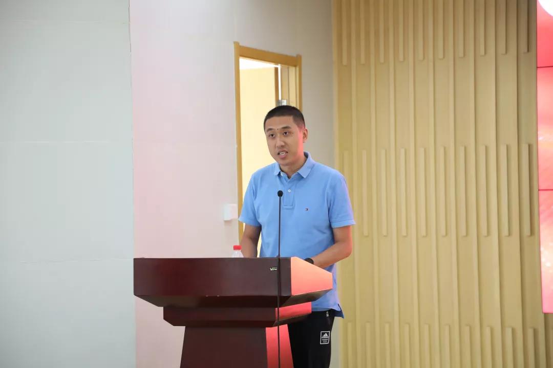 通鼎集团“联心”志愿服务队成立并授旗 通鼎集团“联心”志愿服务队成立并授旗