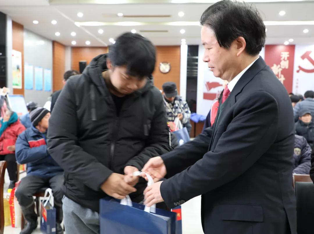 情暖江苏:通鼎集团连续7年为爱启航 情暖江苏:通鼎集团连续7年为爱启航